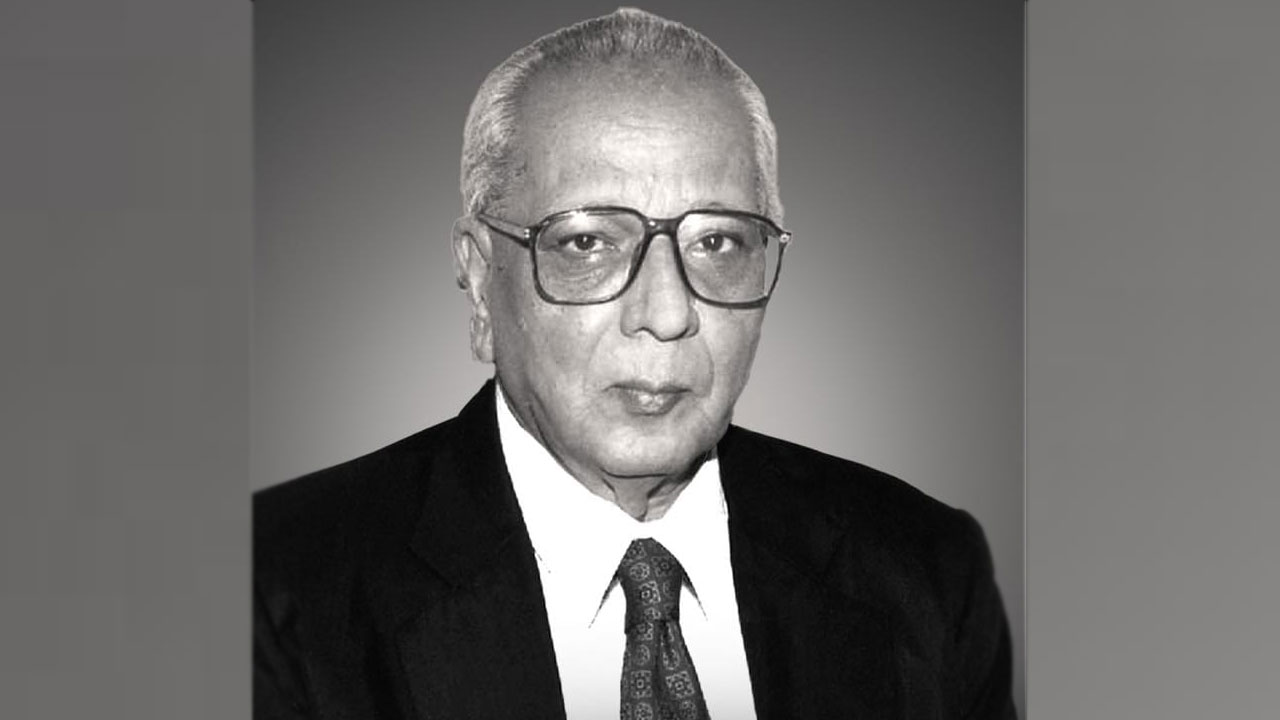 প্রখ্যাত আইনজীবী ব্যারিস্টার সৈয়দ ইশতিয়াক আহমেদের মৃত্যুবার্ষিকী আজ