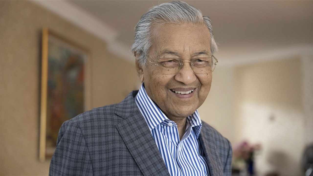 গণতন্ত্র ব্যর্থ, আধুনিক সভ্যতা ভেঙে পড়েছে— ১০০তম জন্মদিনে বললেন মাহাথির